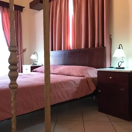 Apartament Ballas Paradise Messonette