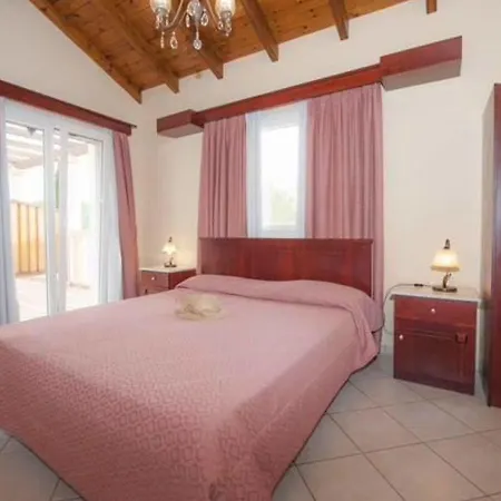 Ballas Paradise Messonette Apartament